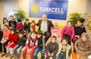 Suriyeliler hayatlarına Turkcell ile uyum sağlıyor