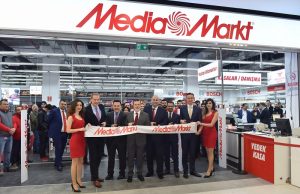 MediaMarkt bir günde 2 mağaza açacak MediaMarkt