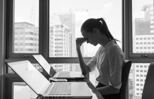 McAfee tatilcilerin siber güvenlik risklerini araştırdı