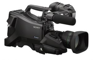 Sony 4K ve HDR destekli kamera yelpazesini genişletiyor