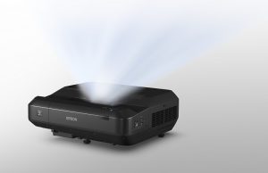 Epson ilk ultra kısa mesafeli lazer projektörü EH-LS100 Türkiye’de