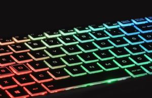 Excalibur, RGB klavyeli bir oyun bilgisayarı hazırlıyor Excalibur, RGB klavye, oyun bilgisayarı