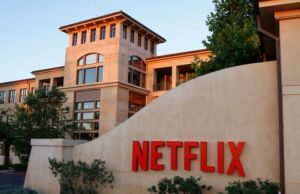 Netflix’teki Akıllı indirme özelliği iOS cihazlara geldi Netflix, Akıllı indirme, iOS