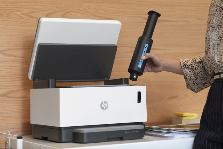 HP’den dünyanın ilk toner doldurulabilir tanklı Neverstop Lazer yazıcı