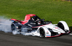 Porsche Formula E yarışlarında Mobil EV 
yağları ve sıvıları kullanılacak! otomobil dünyasında geçen hafta