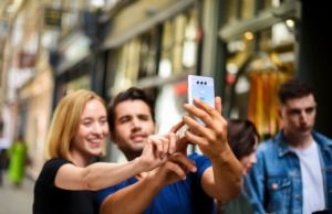 TCL PLEX Türkiye’de satışa sunuldu! TCL Plex