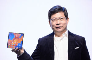 Huawei Mate Xs, AI ve yeni 5G ürünlerini tanıttı! Huawei Mate Xs