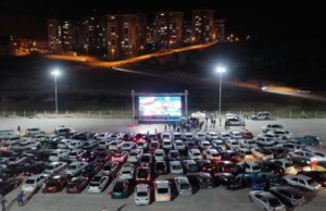 Arabalı Sinema Etkinliği Büyük İlgi Gördü! İşte O Renkli Görüntü!
