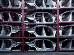 Renault Çip Krizi İle Karşı Karşıya: Teker Teker Düşüyorlar Ford üretimi durdurma