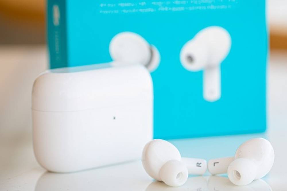 True wireless stereo earbuds online