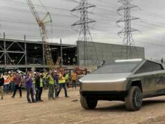 Tesla Cybertruck Görüldü: Yakında Geliyor! Tesla Cybertruck