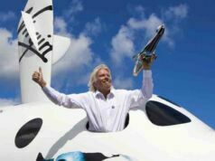 Bezos ve Branson Arasında Centilmenlik Rüzgarı: İlk Tebrik Rakipten Geldi Virgin Galactic ilk ticari