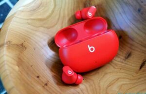 Apple Reklamında Samsung Kullanıldı: Herkesi Hayrete Düşüren Reklam Apple Reklamında Samsung