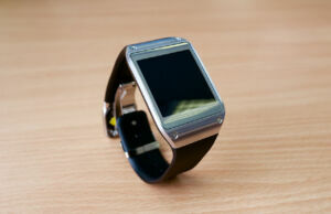 Samsung Galaxy Gear Akıllı Saati Kullanıcılara Veda Ediyor: Bir Devi Kaybediyoruz Galaxy Gear akıllı saati