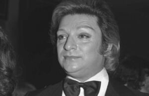 Sanat Güneşi Zeki Müren, Vefatının 25. Yılında Anılıyor. Detaylar Haberimizde