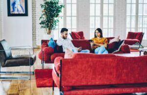 Sevgiliniz WhatsApp’ta Kiminle Konuşuyor Öğrenmek Kolay Mıdır?