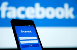 Facebook Casusluk Yapan Hesapları Kapattı: Biri Bizi Gözetliyor Dünyanın en kötü şirketi