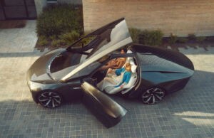 Direksiyonsuz Araba: Cadillac’ın Yeni InnerSpace Modelinde Direksiyon Yok!