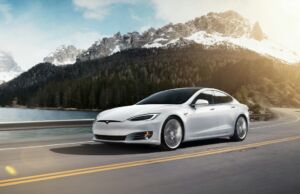 Tesla Elektrikli Araçlarda Kullanılan İnovatif Teknolojiler Toyota ve Tesla elektrikli