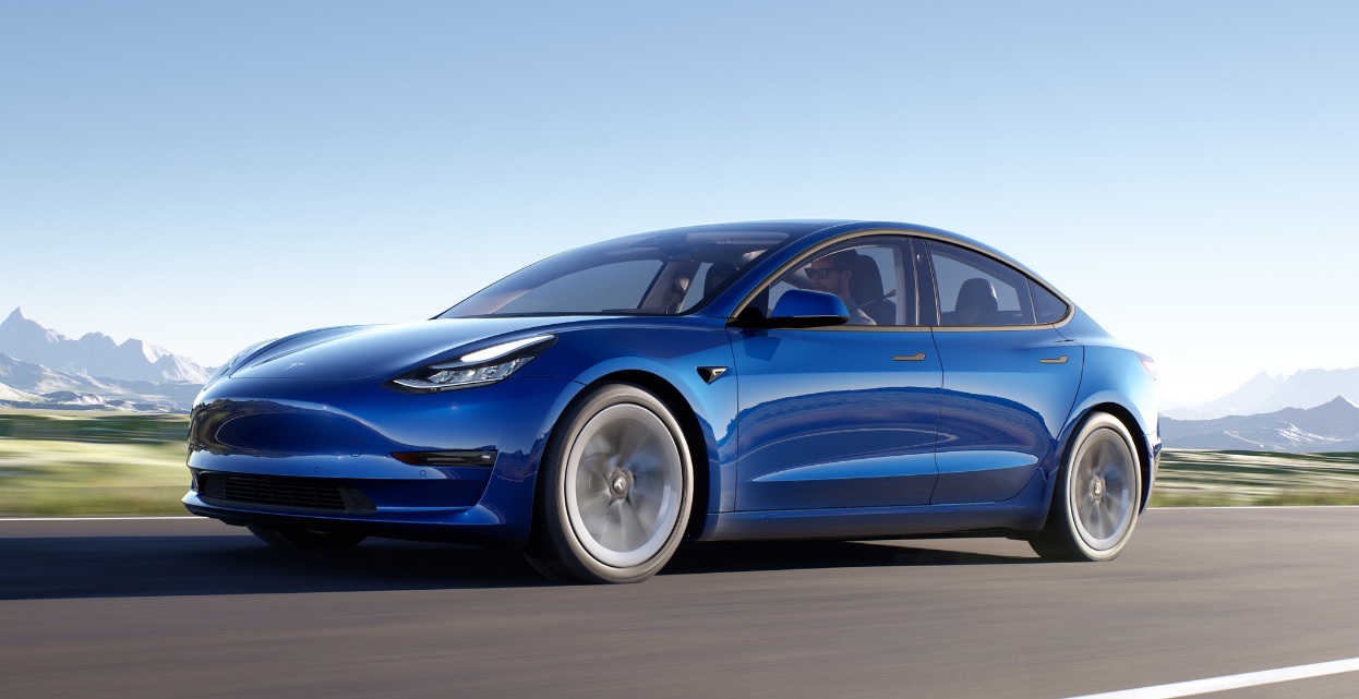 Tesla, 130 Bin Otomobilini Geri Çağırıyor! İşte Sebebi!