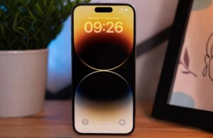 Dünyanın En Büyük iPhone Fabrikası Karantinada! İşçiler Protestolara Başladı!