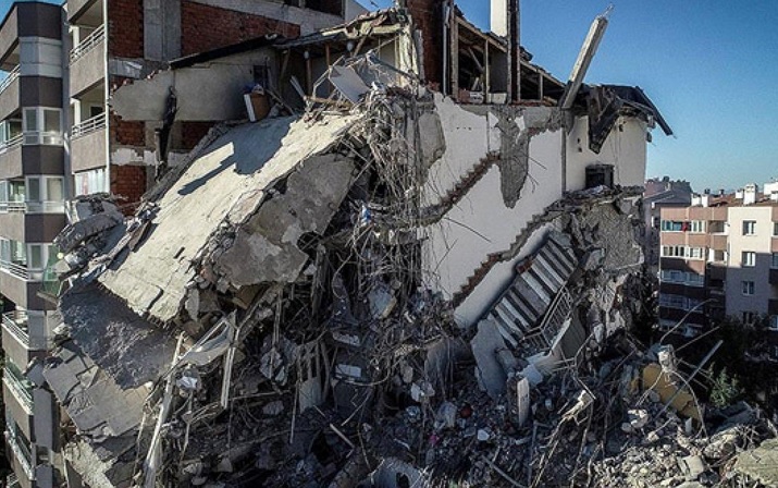 Metallica, Türkiye ve Suriye'yi Etkileyen Depremler İçin Bağış Yaptı!