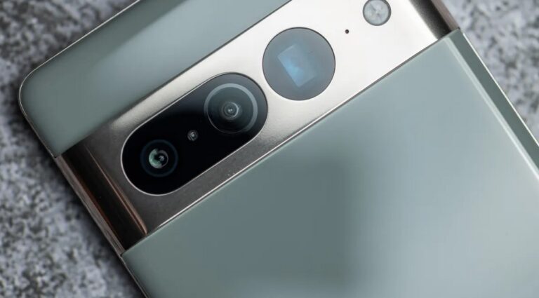 Google’ın İlk Katlanabilir Ekranlı Telefonu Geliyor mu?