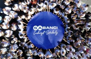 Eğitim ve kalkınmayı ‘Cumhuriyet meselesi’ gören Sabancı, seferberlik ruhunu deprem bölgesine taşıdı