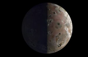 NASA, Volkanlarla Kaplı Io Gezegeninin Fotoğraflarını Paylaştı!