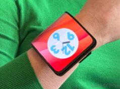 Motorola Uyarlanabilir Ekran: Katlanabilir Ekranlı Telefon Saat