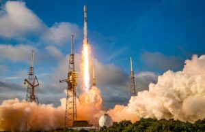 SpaceX Falcon 9 Fırlatacak: Uzay Yarışı Hızlanıyor SpaceX Falcon 9 fırlatacak