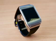 Galaxy Gear Serisi Geri Dönüyor: Diktörtgen Tasarım Olacak! Galaxy Gear