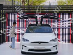 Tesla Robotaksi Rekabetinde Tokat Yedi: Yichi 06 Tesla krizi büyüyor