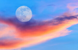 Ay Yüzeyinde Yeni Mağara Keşfi: Geleceğin Ay Üssü Olabilir Ay yüzeyinde yeni mağara keşfi