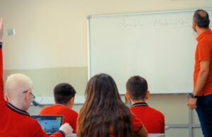 Türk Telekom ‘TahtApp’ ile Az Gören Çocuklara Işık Oluyor