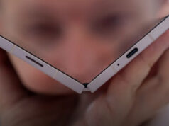 Apple Katlanabilir iPhone Cihazı Teknolojiye Yeni Bir Yön Verecek Apple dev ekranlı katlanabilir cihaz