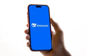 DeepSeek AI Nedir ve Neden Nvidia’ya 600 Milyar Dolar Kaybettirdi? Çin’in Yeni Yapay Zeka Hamlesi