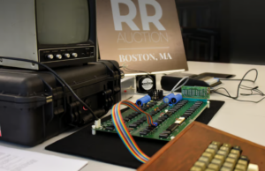 Tarihi Apple-1 Bilgisayarı 375.000 Dolara Satıldı