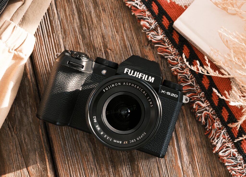 Fujifilm X-S20