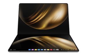 Amazon Katlanabilir Ekranlı Dizüstü Bilgisayarı ile Devrim Yaratacak