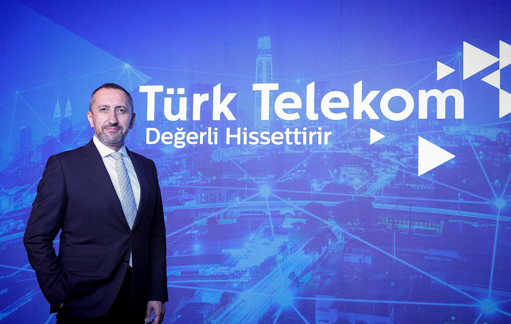 Türk Telekom CEO'su Ümit Önal