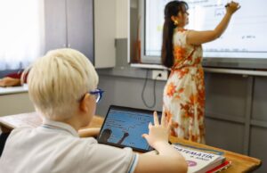 Türk Telekom TahtApp İle Az Gören Çocuklar Engelleri Aşıyor