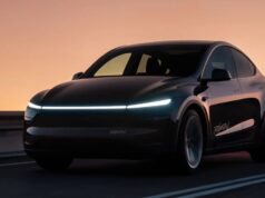 Tesla’nın Robotaksi Hizmeti Başladı: Ancak Hala Direksiyonda İnsan Var