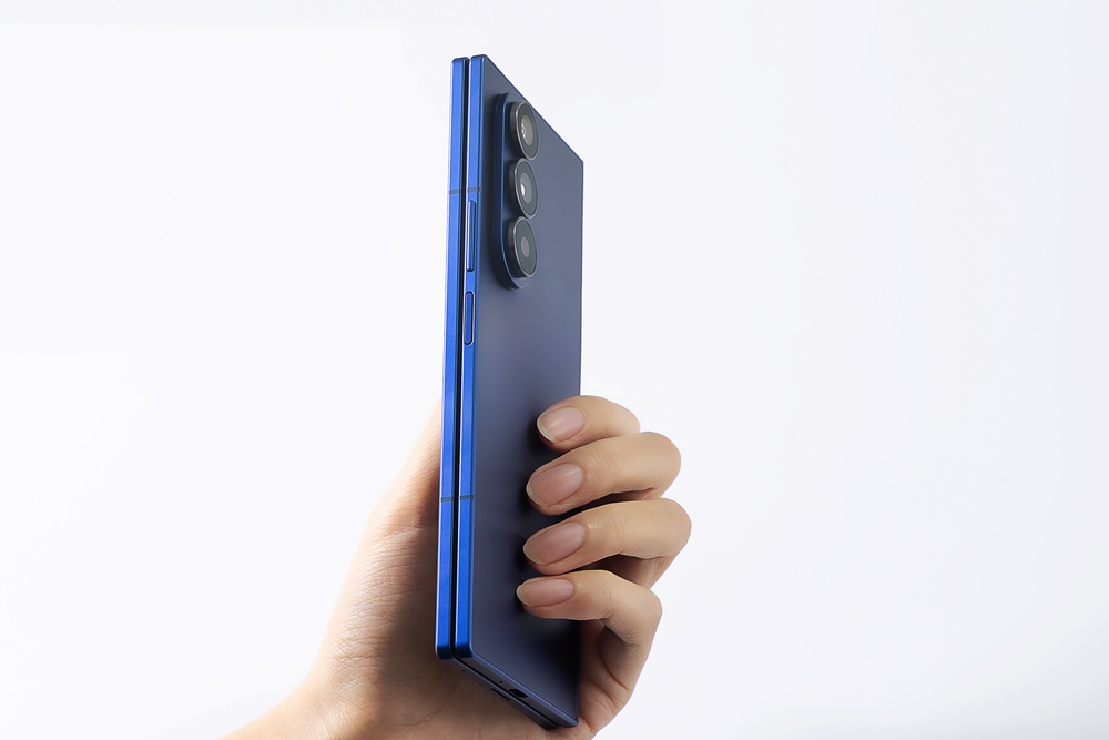 Katlanabilir Telefonda Yeni Kilometre Taşı: Galaxy Z Fold7