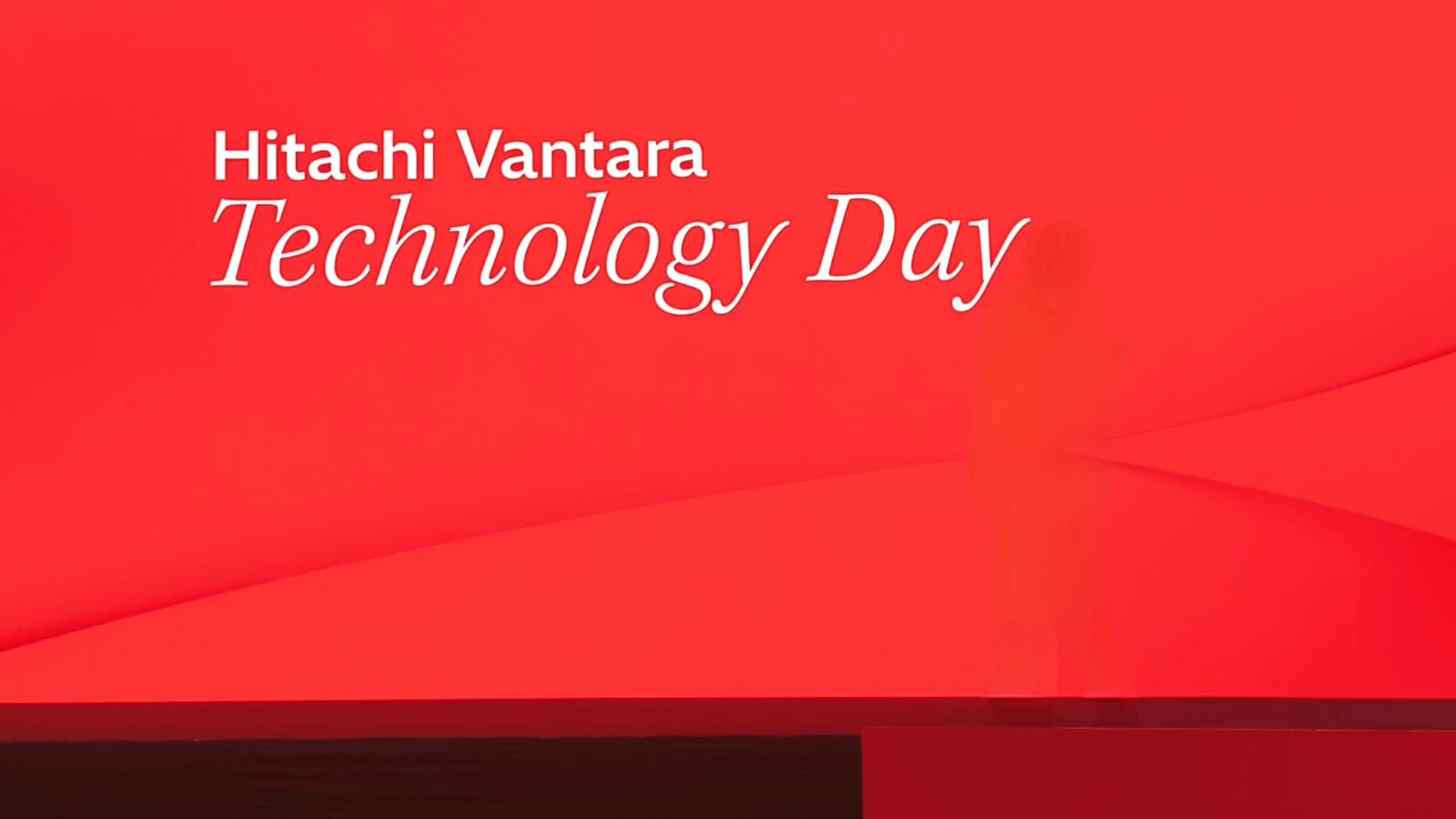 Hitachi-Vantara-giris Hitachi Vantara