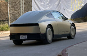 Bilim Kurgu Gerçek Oldu: Tesla, Direksiyonsuz Otomobilini İlk Kez Halka Açık Yollara Çıkardı