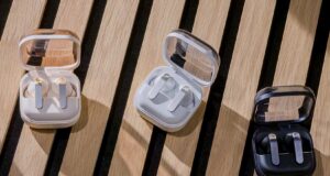 Galaxy Buds4 Pro Tanıtıldı: 24-bit Hi-Fi Ses, Gelişmiş ANC ve AI Destekli Premium Deneyim Galaxy Buds4 Pro