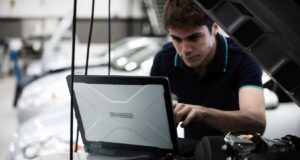 Panasonic TOUGHBOOK 56 Tanıtıldı: Yapay Zeka Destekli Dayanıklı Dizüstü Bilgisayar Sahada Yeni Standart Belirliyor