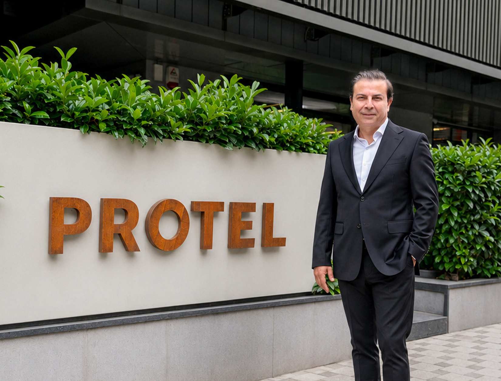 Protel Holding CEO'su Cenk Temiz